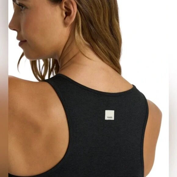 Vuori Granite Heather zip tank Size S - Picture 2 of 4